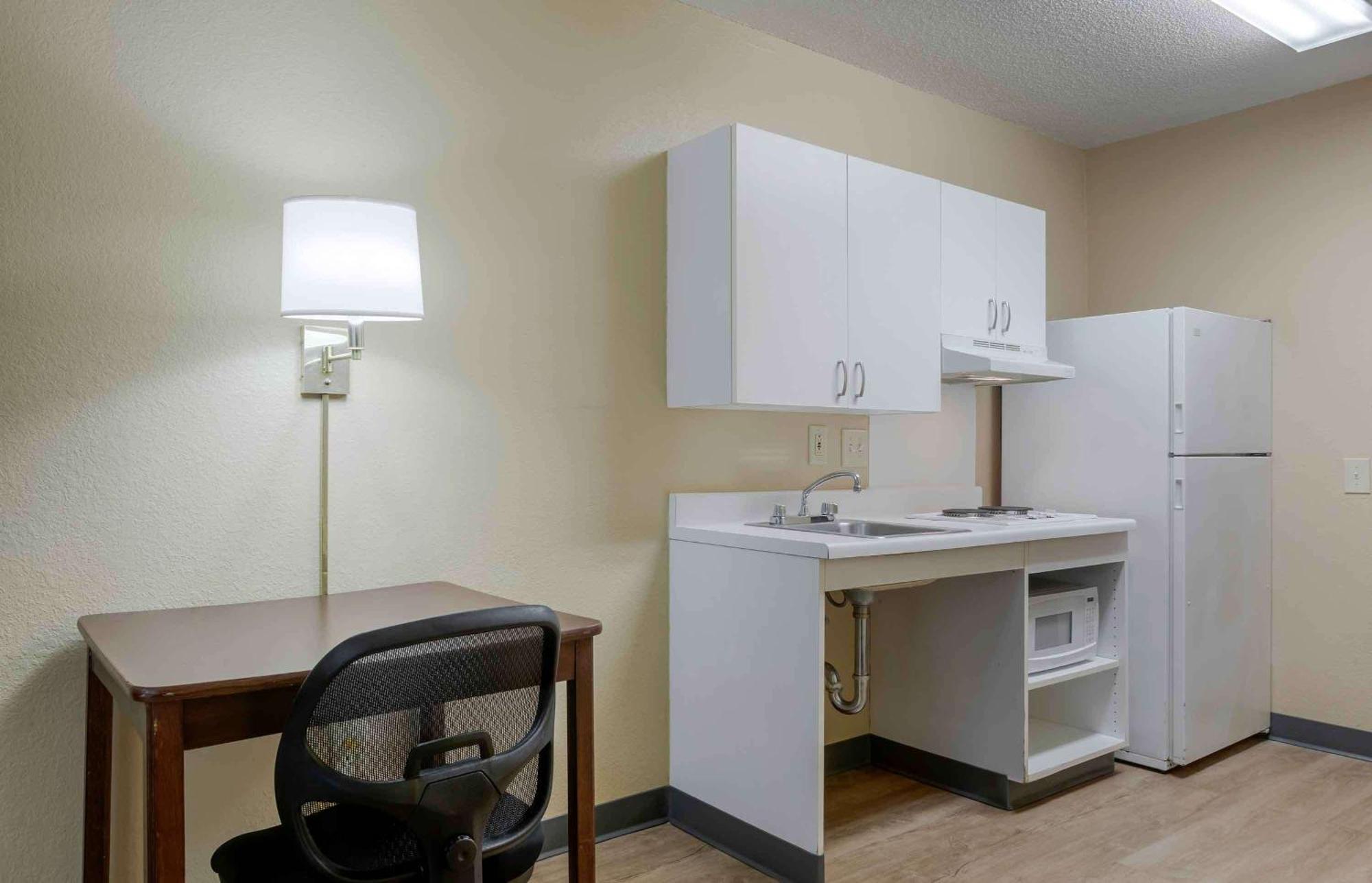 Extended Stay America Select Suites - Des Moines - West Des Moines Clive Экстерьер фото